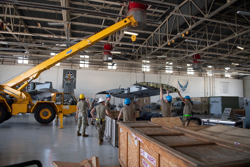 DEPOT Airmen give A-10C new wings