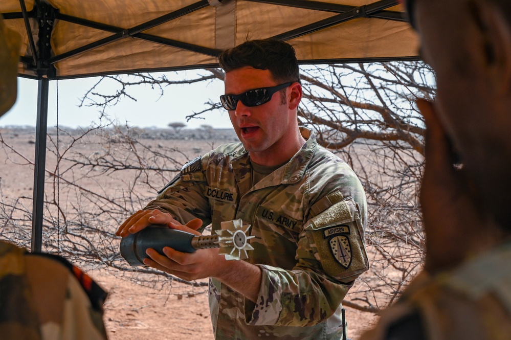 SFAB Conduct Counter IED Training at Range