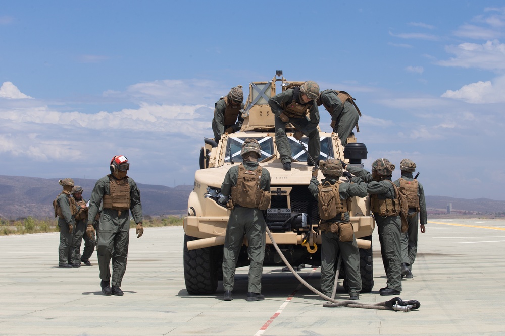 13th MEU Helicopter Landing Support Team Training