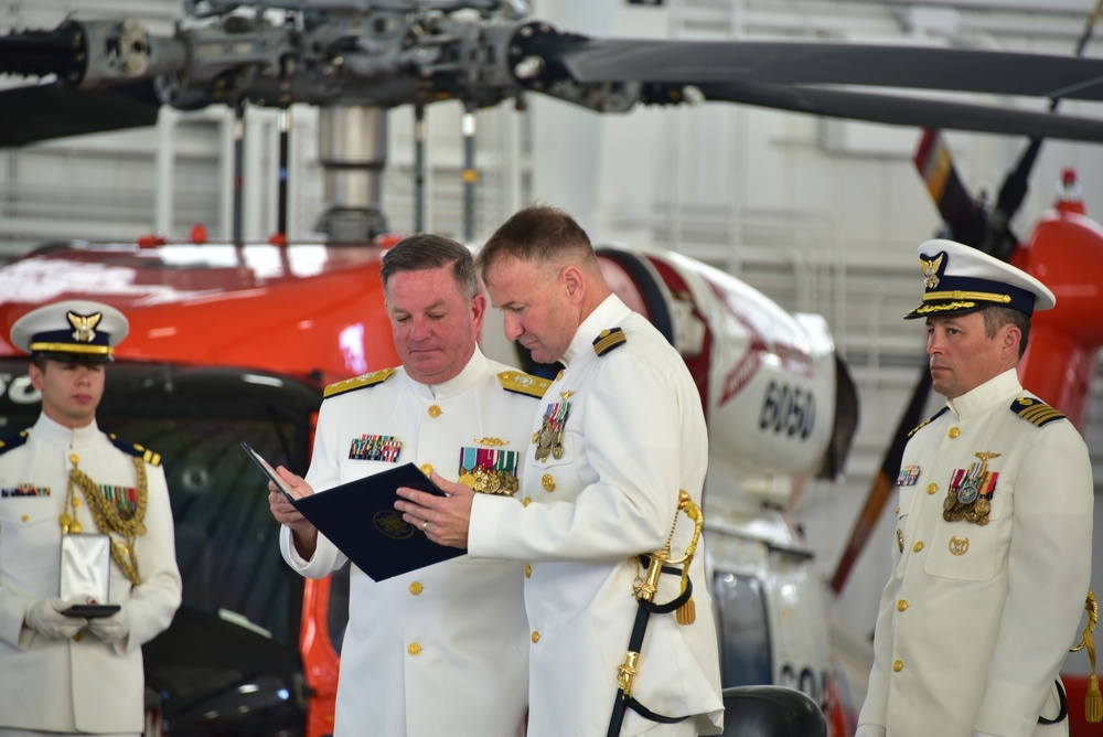 Coast Guard Air Station Clearwater holds change of command