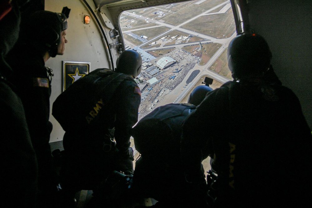 Hill Air Show thrills huge crowds