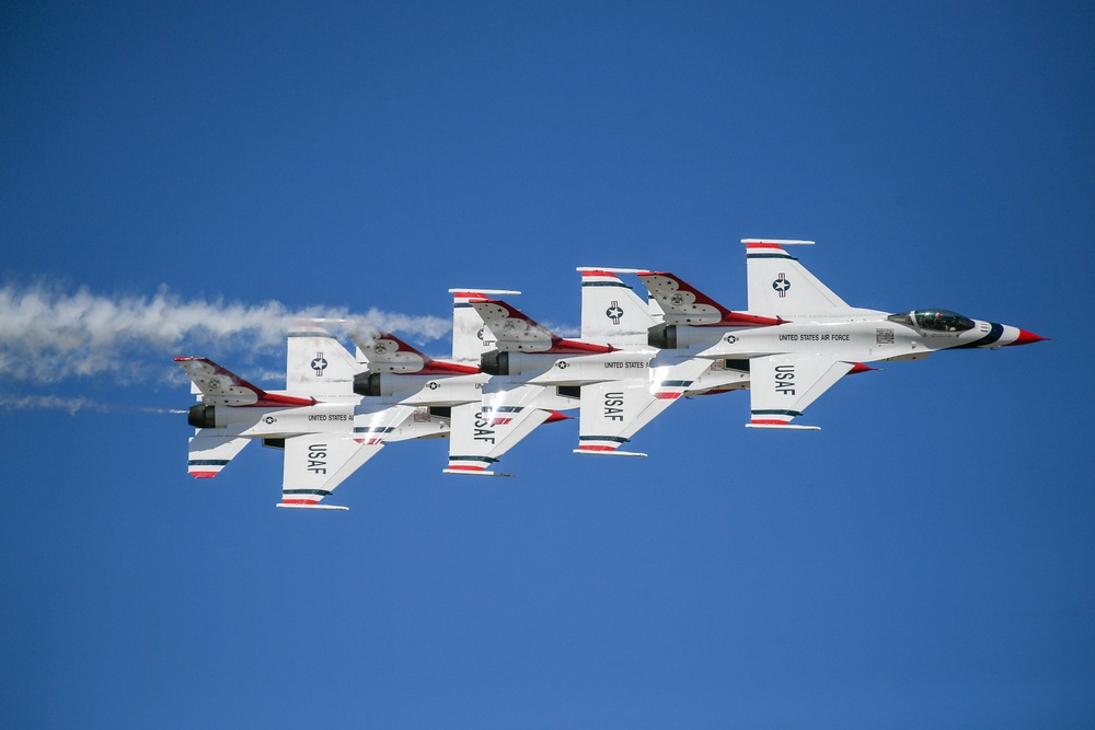 Hill Air Show thrills huge crowds