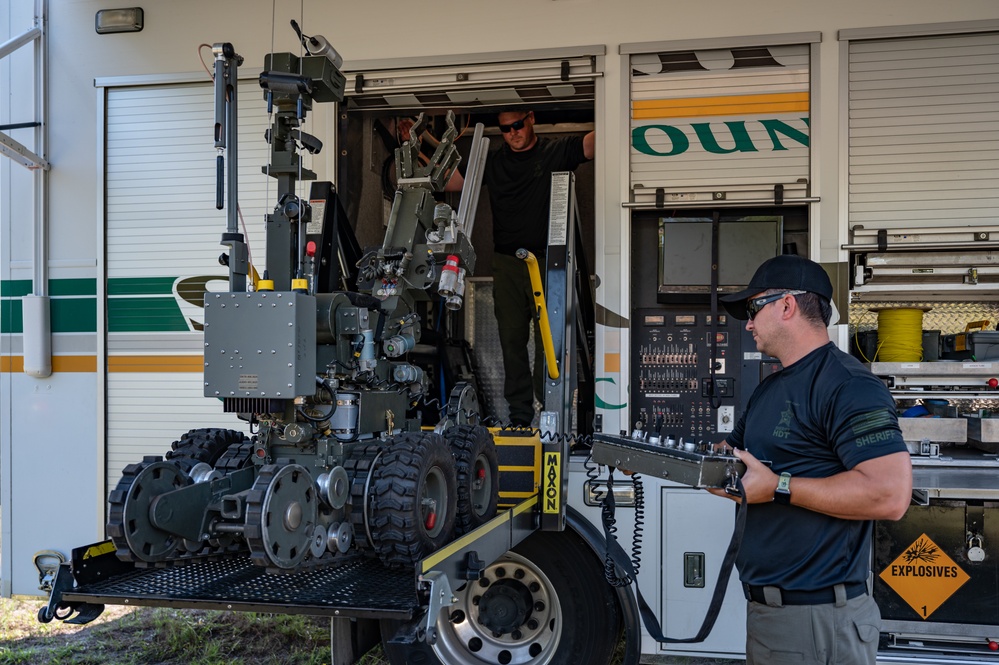 45th CES EOD Team Organizes Counter-IED Training for Local Law Enforcement