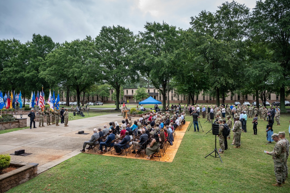 Col. Frankie Cochiaosue takes command of 733d MSG