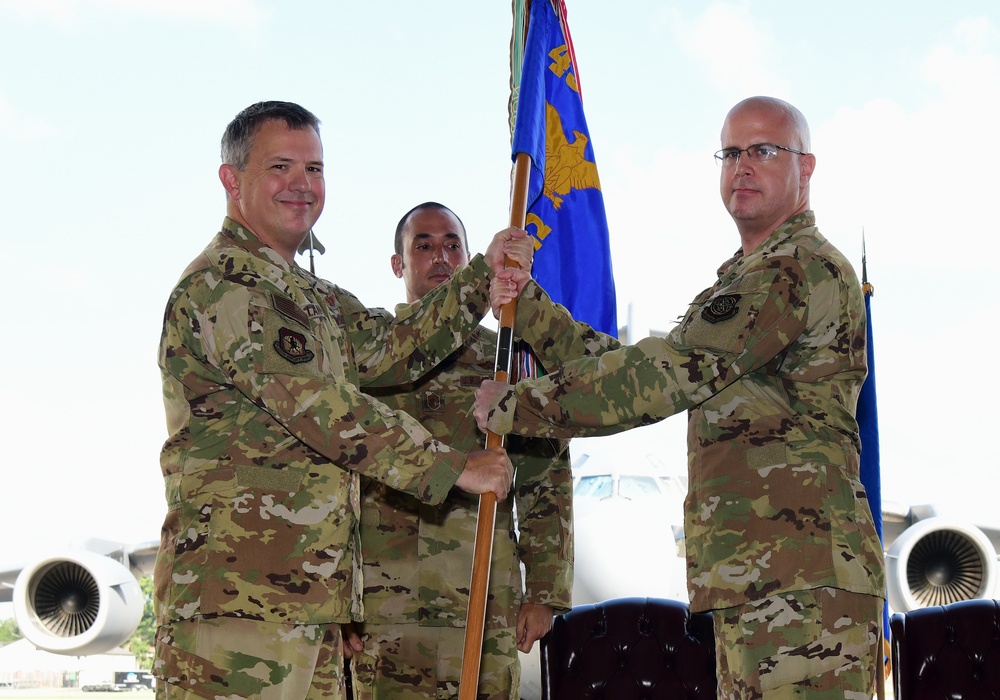 437th OG changes command