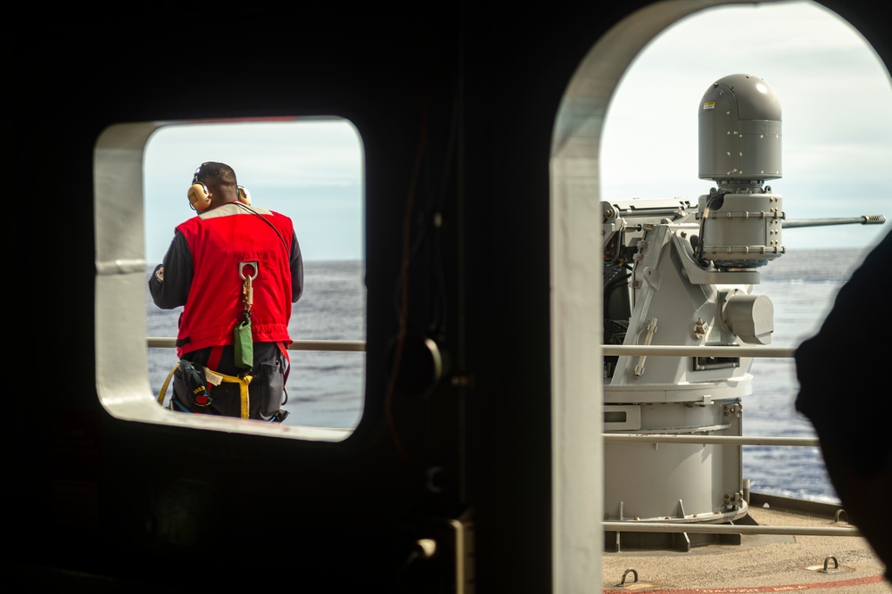 USS Ronald Reagan (CVN 76) Sailors conduct live-fire exercise