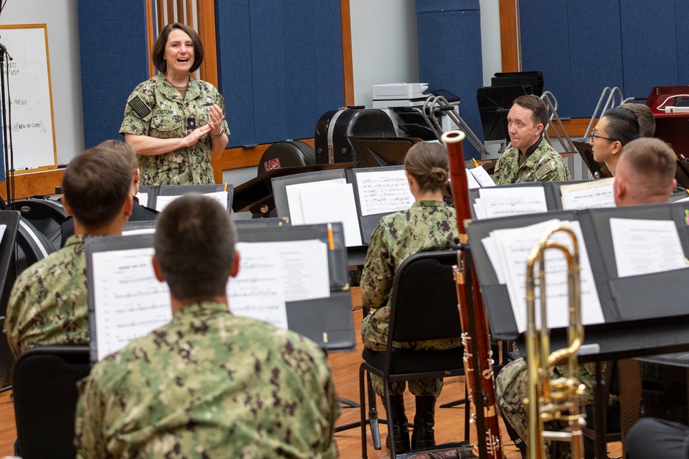 CNSTC meets with Navy Band Great Lakes