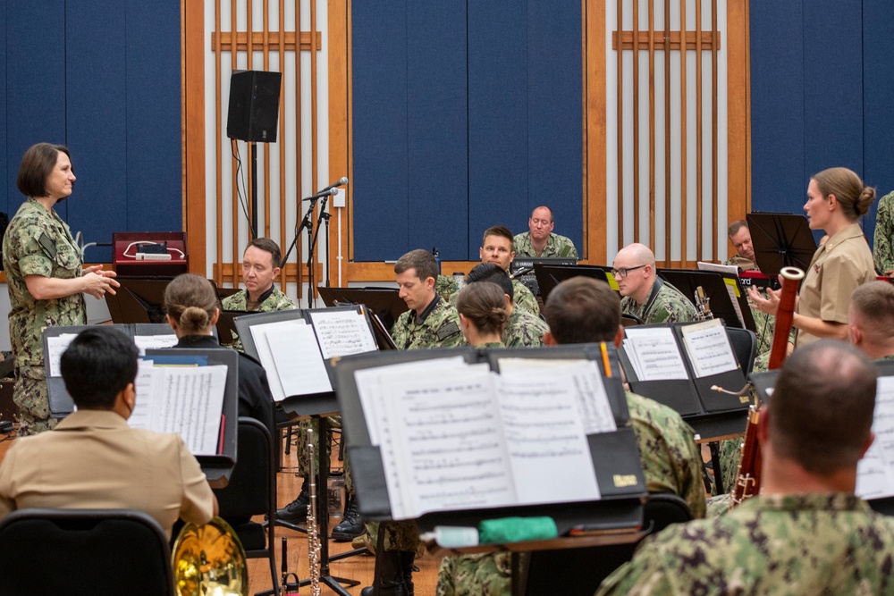 CNSTC meets with Navy Band Great Lakes