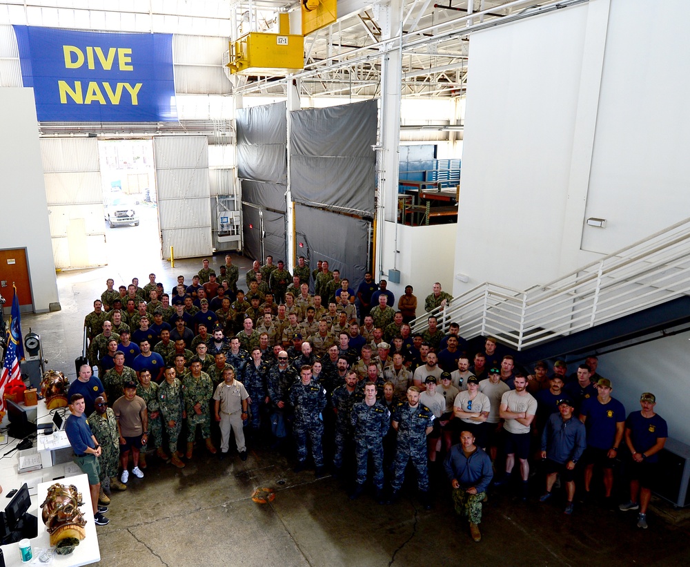 RIMPAC 2022 EOD and Diver Group Photo