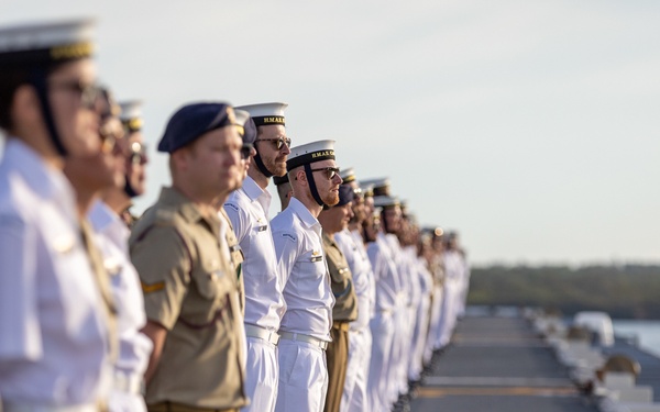 HMAS Canberra arrives at Pearl Harbor