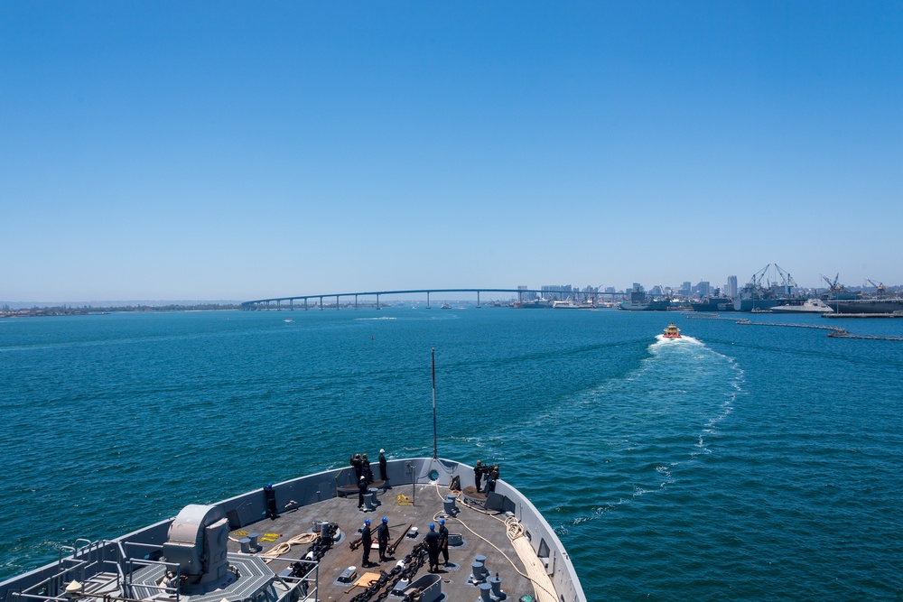 USS Portland (LPD 27) Arrives at NAS North Island for RIMPAC 2022