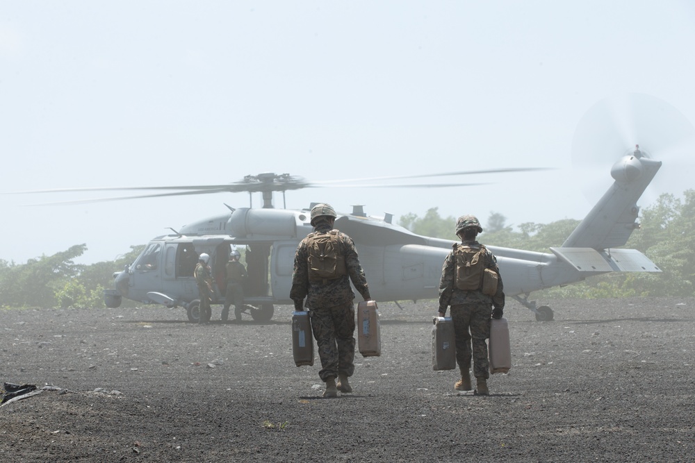 CLB-4, 3rd LSB Marines conduct Helicopter Support Team training during Exercise Shinka 22.1