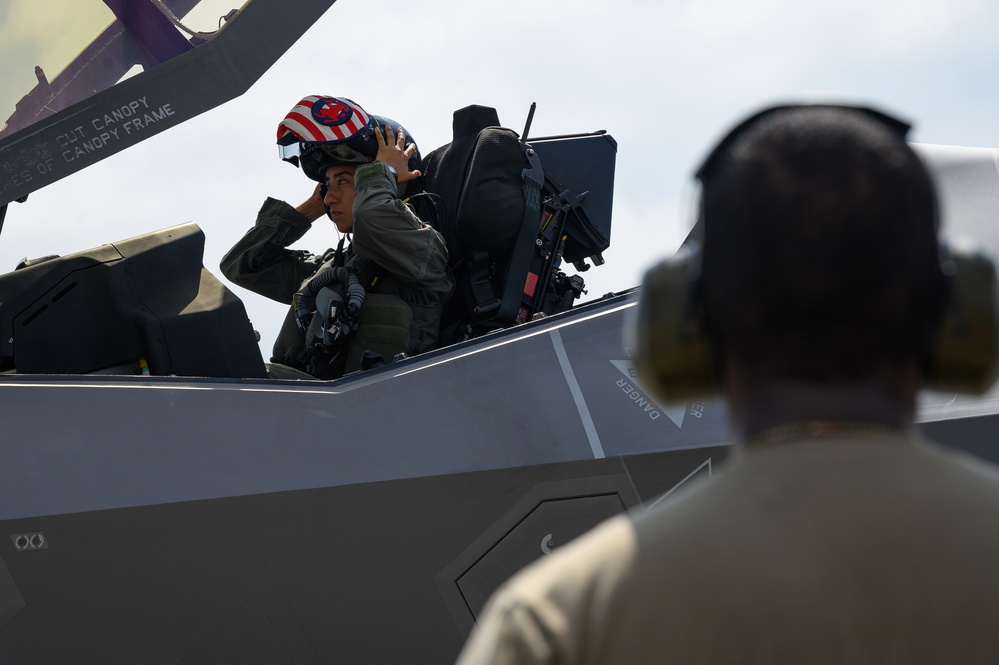 354th AEW conducts ACE training at MCAS Iwakuni