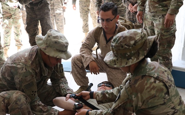 U.S. and Tunisian soldiers train on EOD and medical procedures during African Lion 22