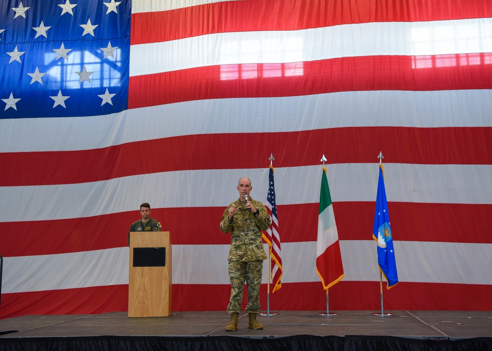 31 FW commander gives final all-call
