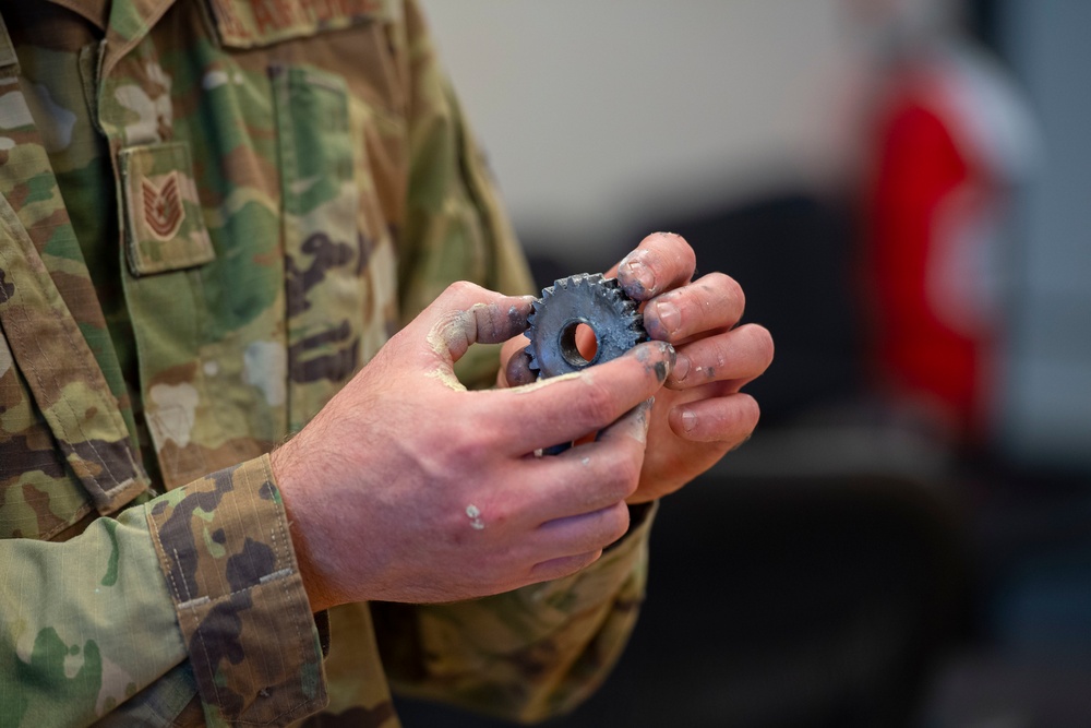 MAINEiacs Collaborate With the 75th Innovation CMD