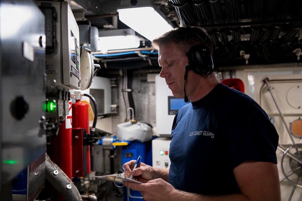 Coast Guard Cutter Daniel Tarr Highlight