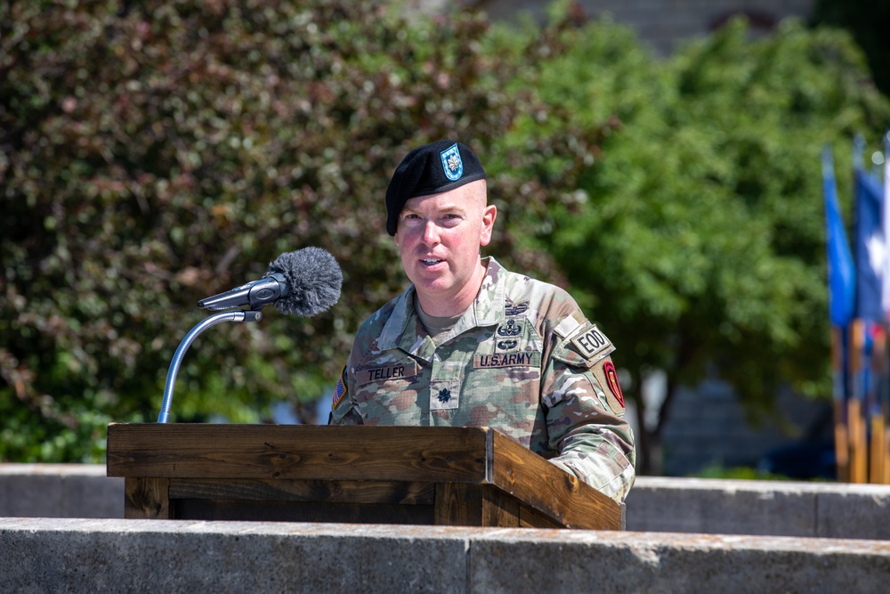 79th EOD Change of command ceremony