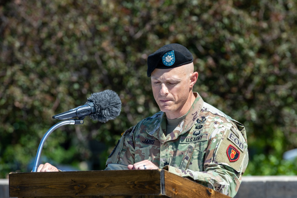 79th EOD Change of command ceremony