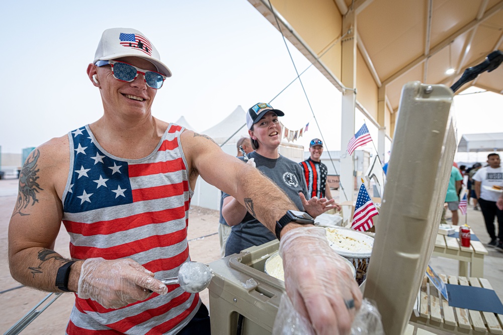 Deployed service members kick back to celebrate our Independence