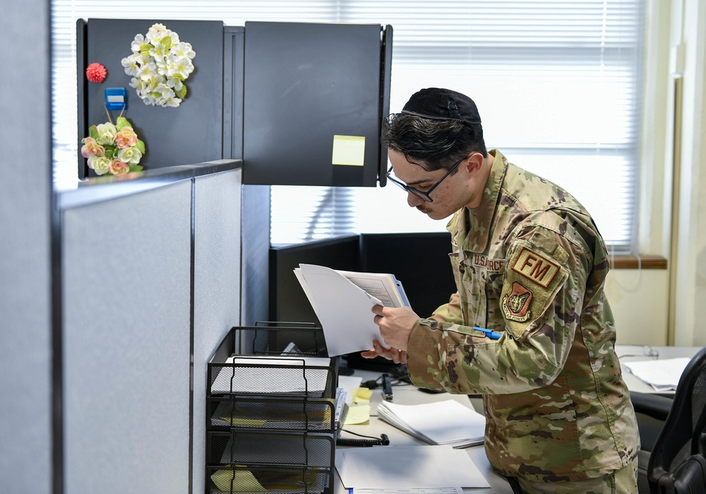 A1C Bryan Ponce-Cisneros Airman of the Week