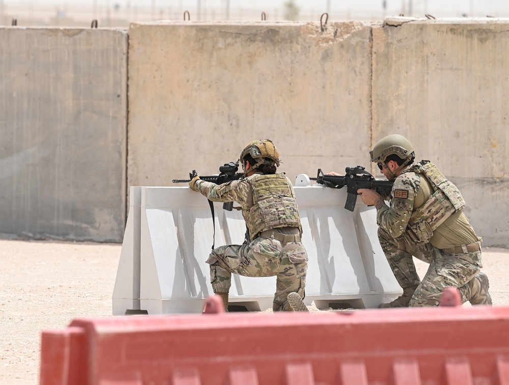 379th Security Forces demonstrate combat maneuvers