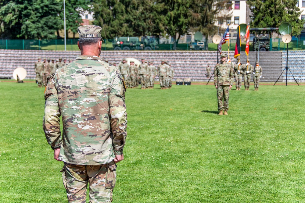 Change of command 44th Expeditionary Signal Battalion – Enhanced