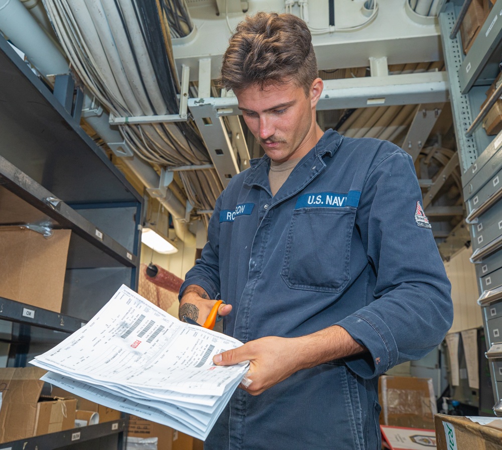 USS Antietam (CG 54) Supply Support Center