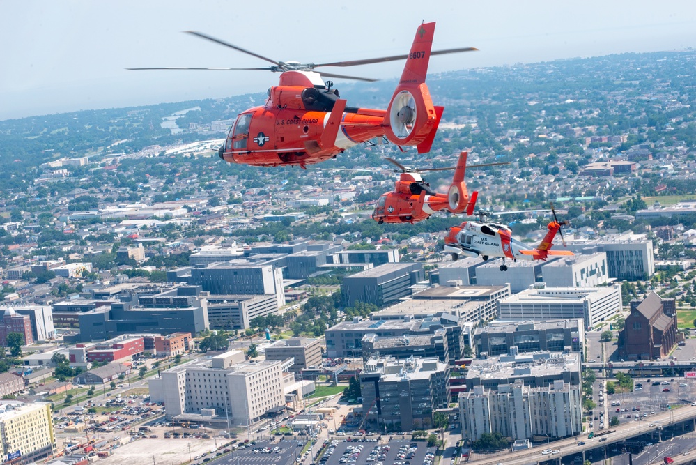 Air Station NOLA Formation flight