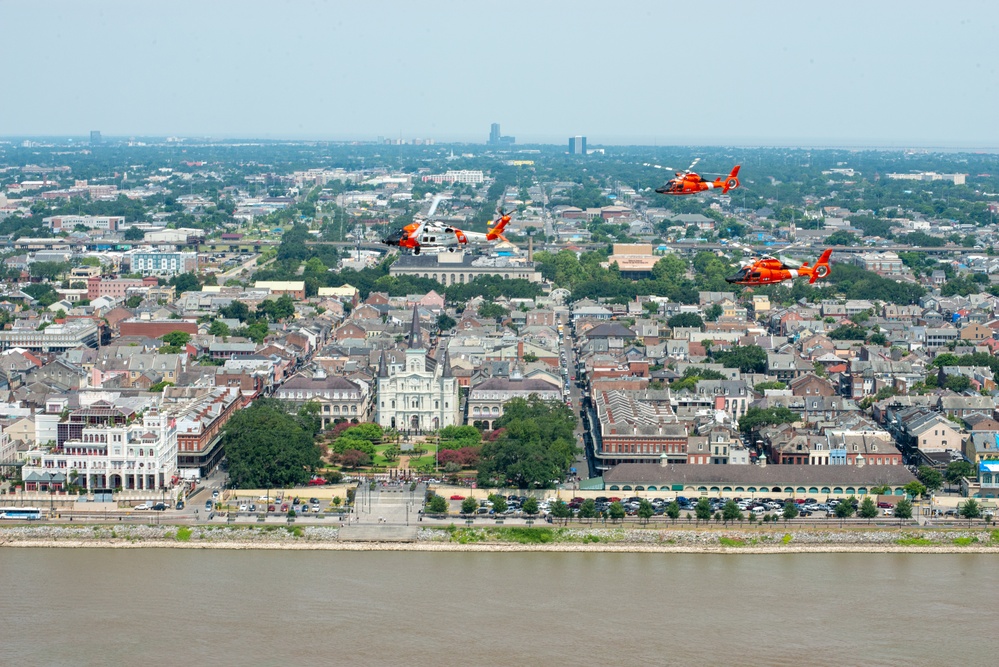 Air Station NOLA Formation flight