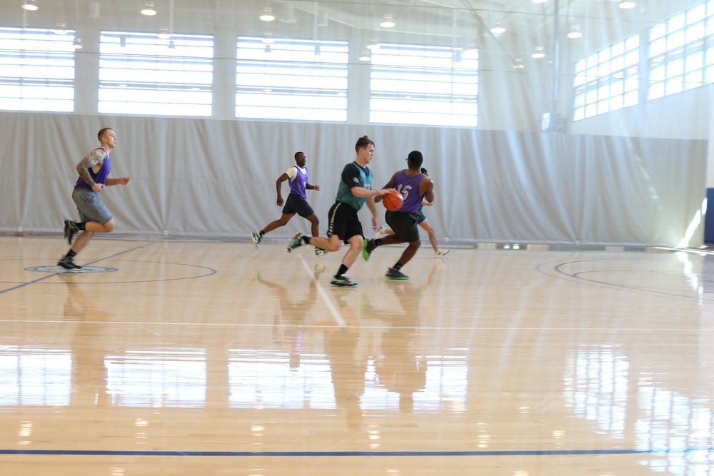 U.S. Navy Sailors from Abraham Lincoln, Chafee participate in a basketball game during RIMPAC 2022