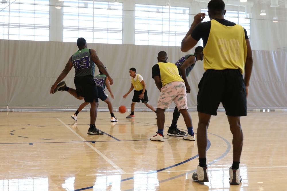 U.S. Navy Sailors from Abraham Lincoln, Essex participate in a basketball game during RIMPAC 2022