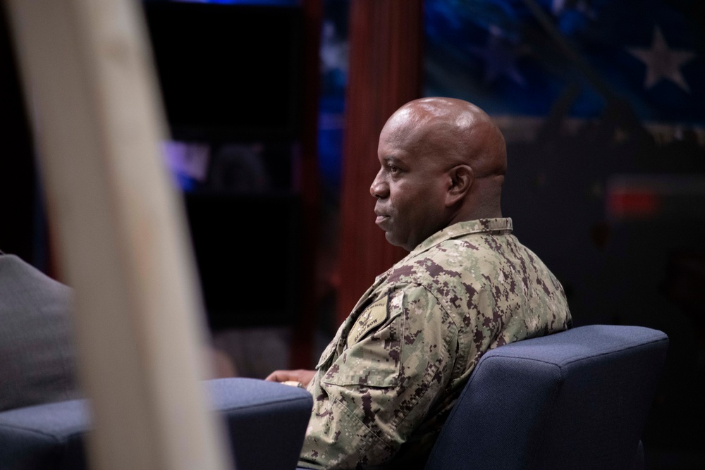Chief of Navy Reserve Hosts i3 Waypoints Final Panel