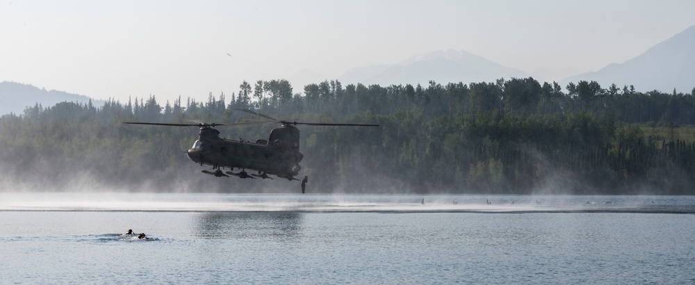 Army engineers and aircrew conduct helocast training at JBER
