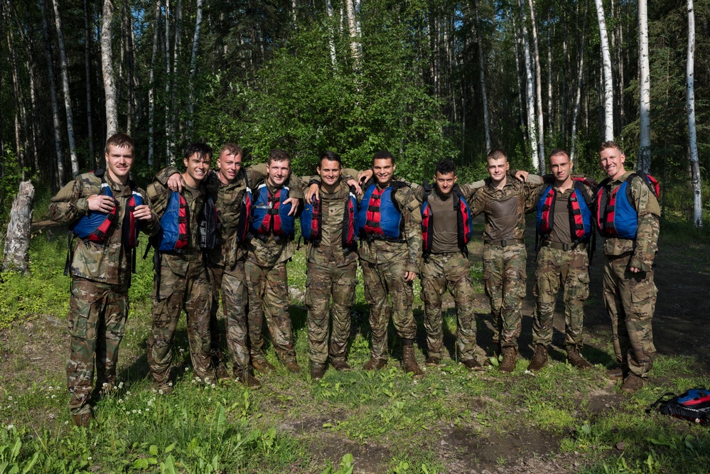 Army engineers and aircrew conduct helocast training at JBER