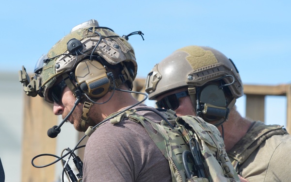 Navy EOD Completes CRABEx, Enhances Lethality with Rigorous Training