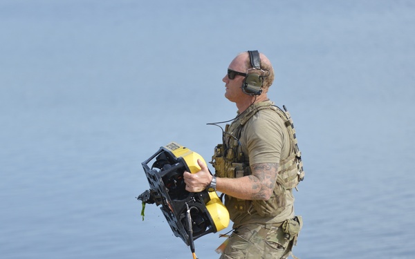 Navy EOD Completes CRABEx, Enhances Lethality with Rigorous Training