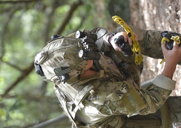 Navy EOD Completes CRABEx, Enhances Lethality with Rigorous Training