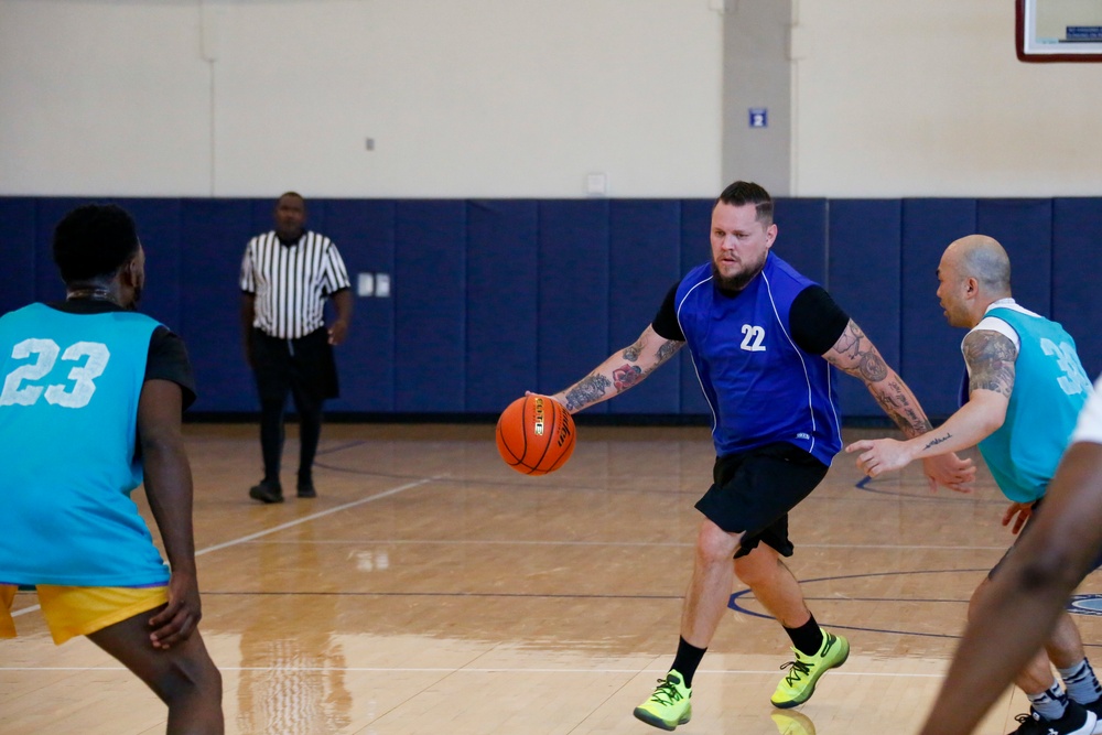 U.S. Navy Sailors from Abraham Lincoln, Gridley participate in a basketball game during RIMPAC 2022