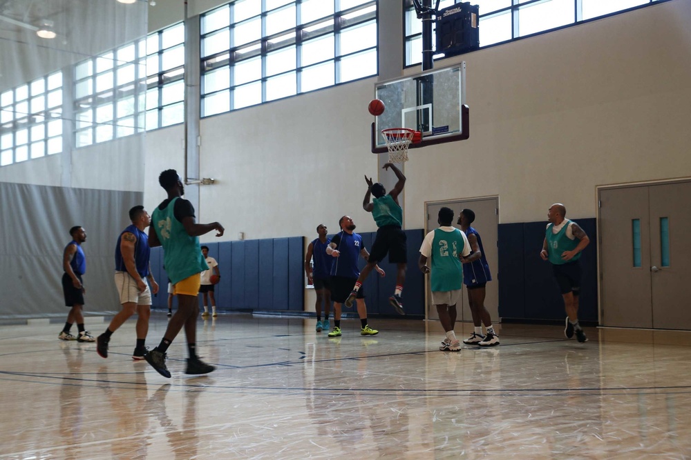 Abraham Lincoln, Gridley sports teams participate in basketball competition