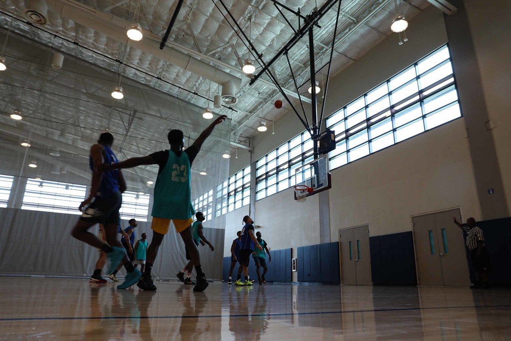 Abraham Lincoln, Gridley sports teams participate in basketball competition