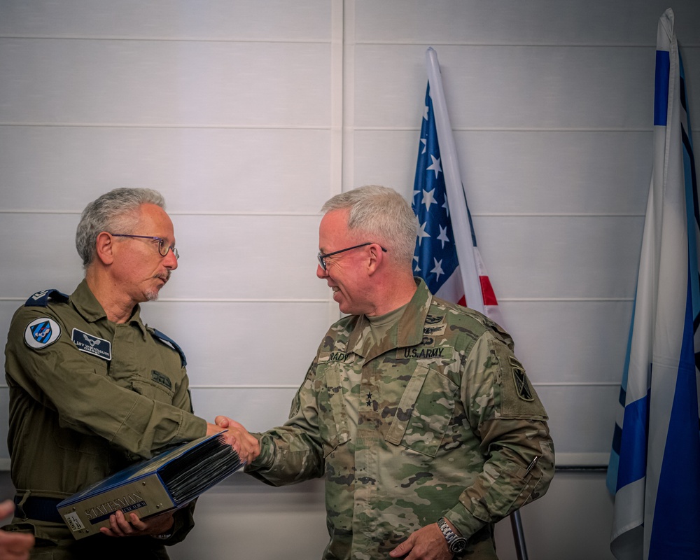 Top air defenders from EUCOM and Israel strengthen bonds, professional and personal