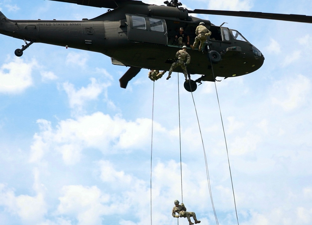 NJ Army National Guard Conducts Air Assault Training at USMA