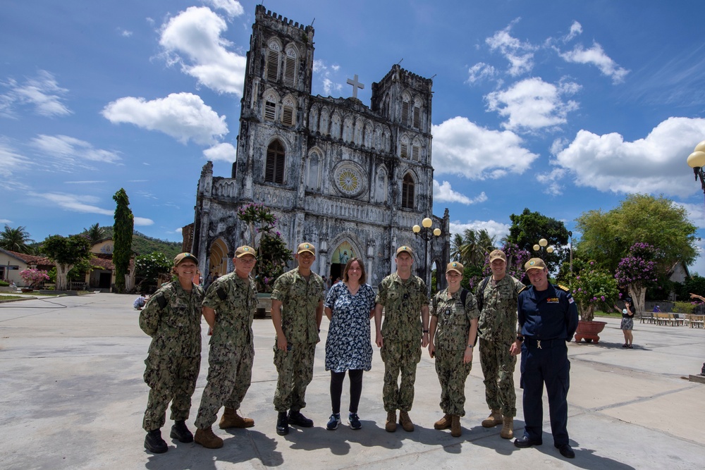 Commander, CTF 73 tours Vietnam during Pacific Partnership 2022