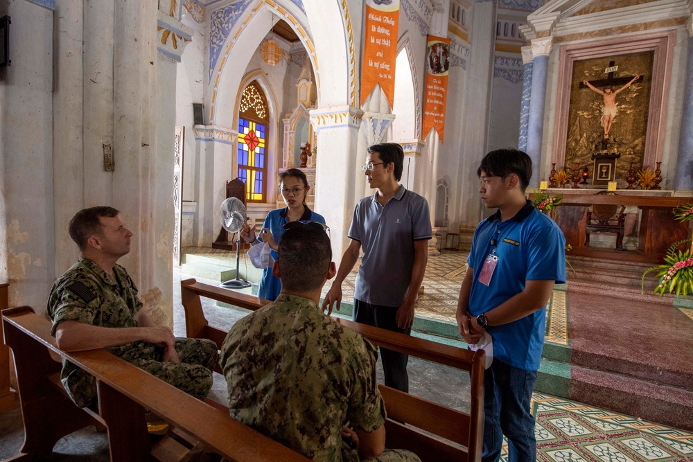 Commander, CTF 73 tours Vietnam during Pacific Partnership 2022