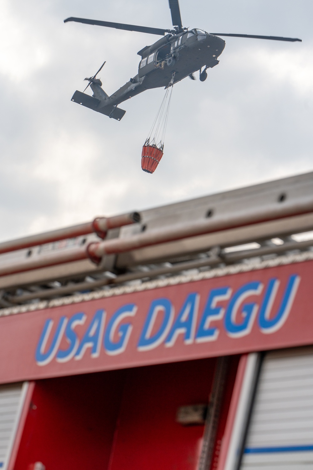 USAG Daegu teams with 2nd Combat Aviation Brigade to support ROK firefighters