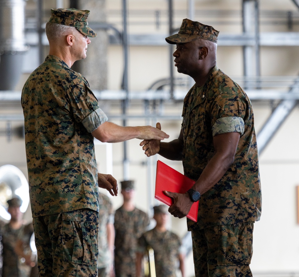 Marine Wing Support Squadron 171 Change Of Command