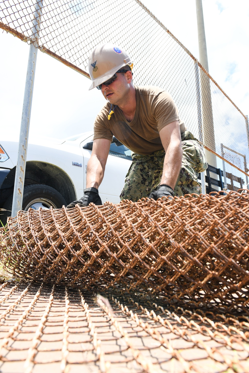 NMCB-14 visits NASKW for in-rate training.