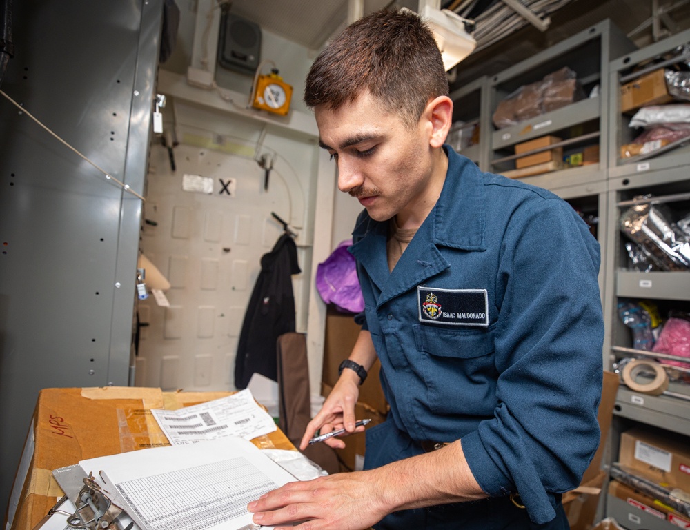USS Antietam (CG 54) Supply Support Center