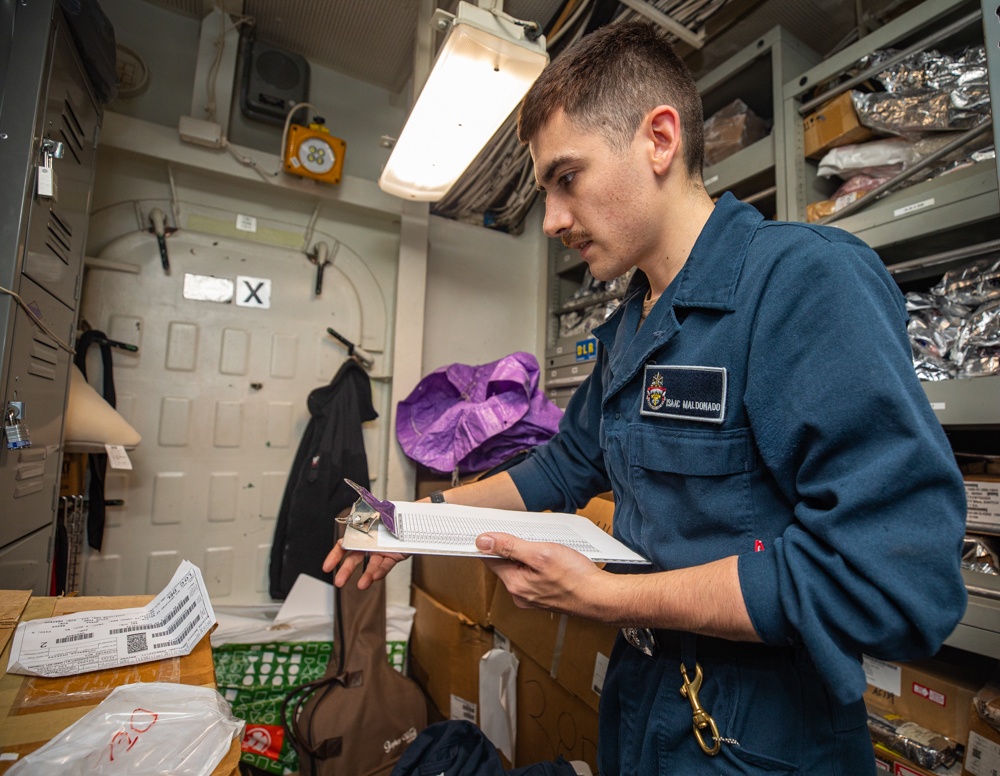 USS Antietam (CG 54) Supply Support Center